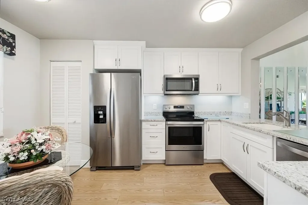 Naples FL, 1357 Churchill Circle, Unit G204