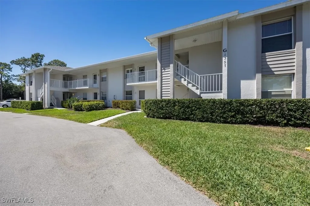 1357 Churchill Circle Naples FL 34116