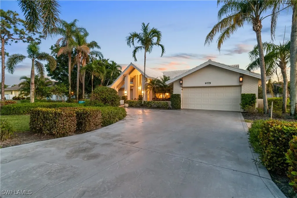9775 Treasure Cay Lane Bonita Springs FL 34135