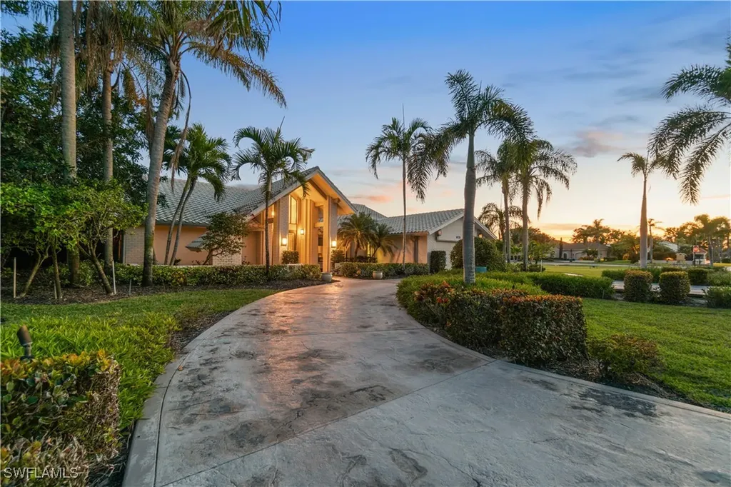 9775 Treasure Cay Lane Bonita Springs FL 34135