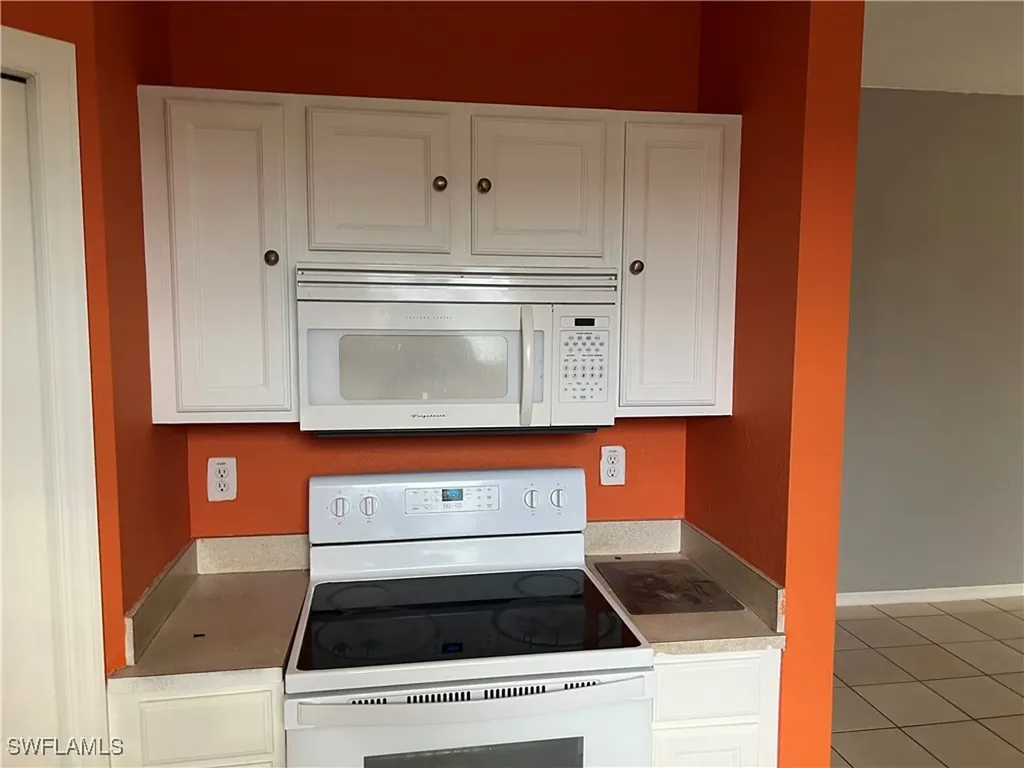 2609 4th Street SW Lehigh Acres FL 33976