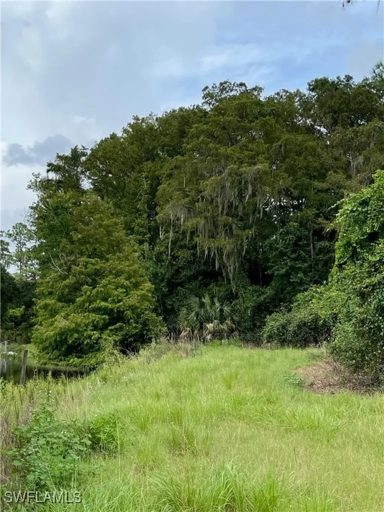 Secretariat Drive Labelle FL 33935