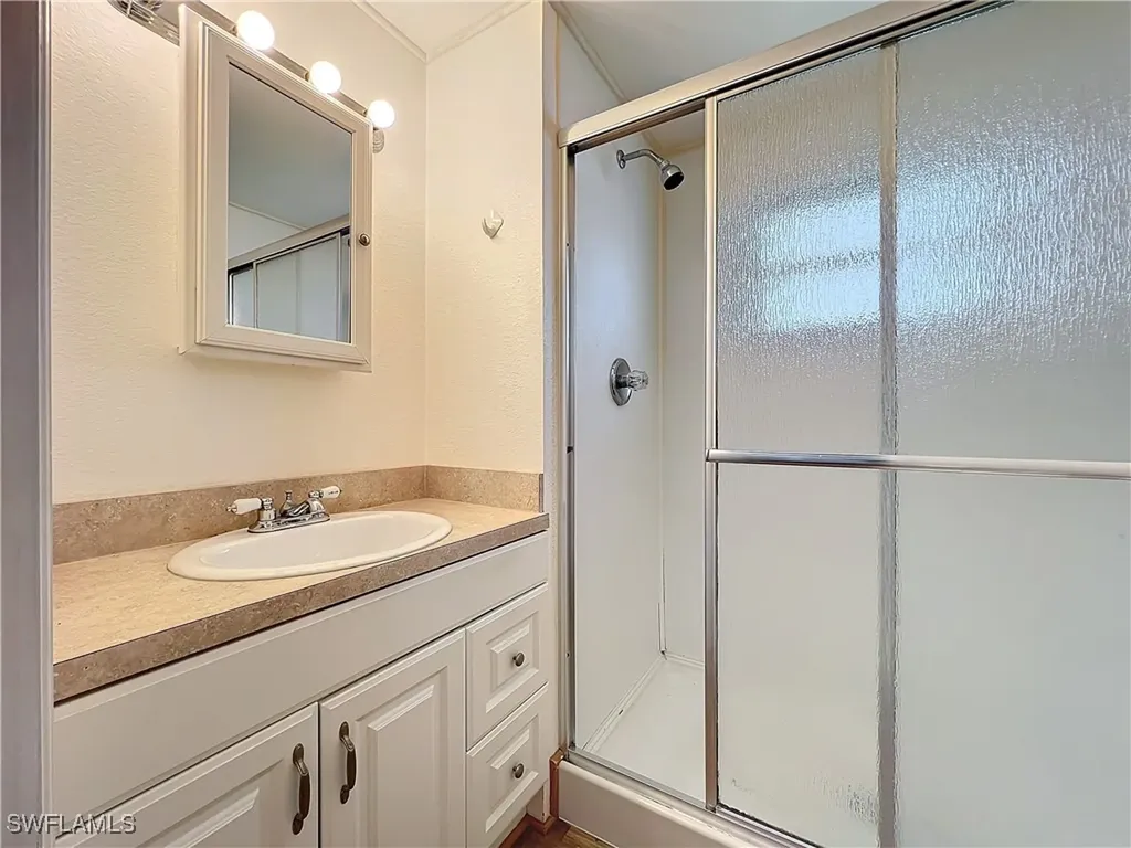 139 Gaslight Avenue North Fort Myers FL 33917