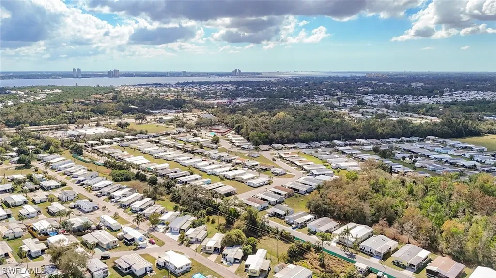 139 Gaslight Avenue North Fort Myers FL 33917