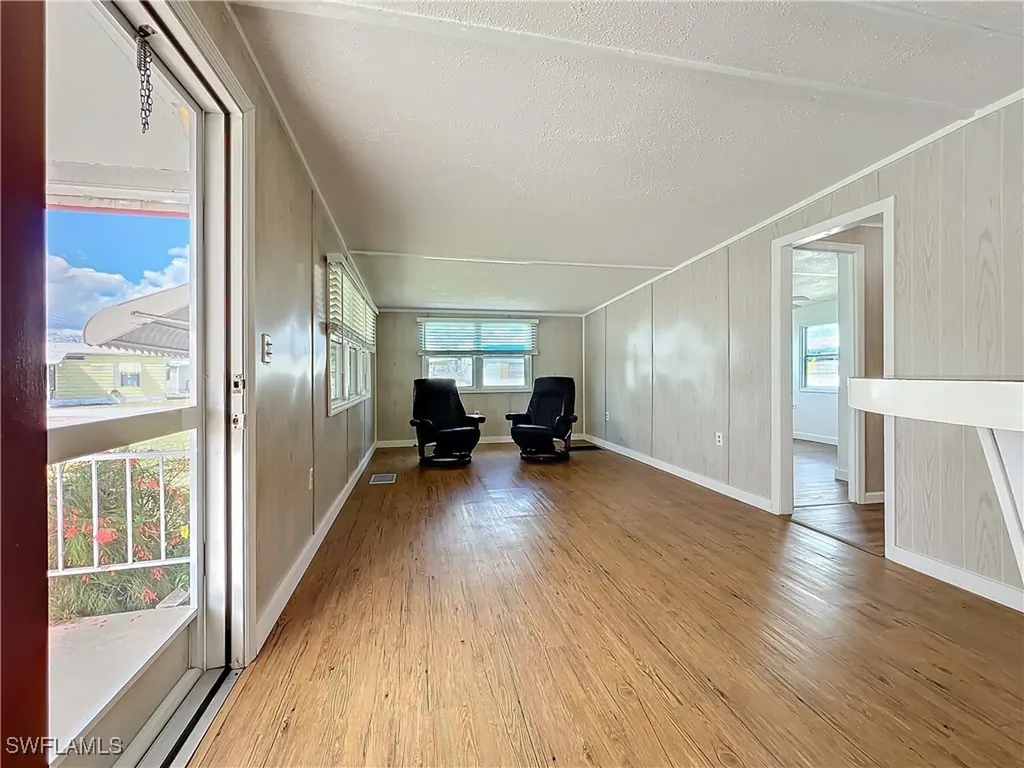 139 Gaslight Avenue North Fort Myers FL 33917