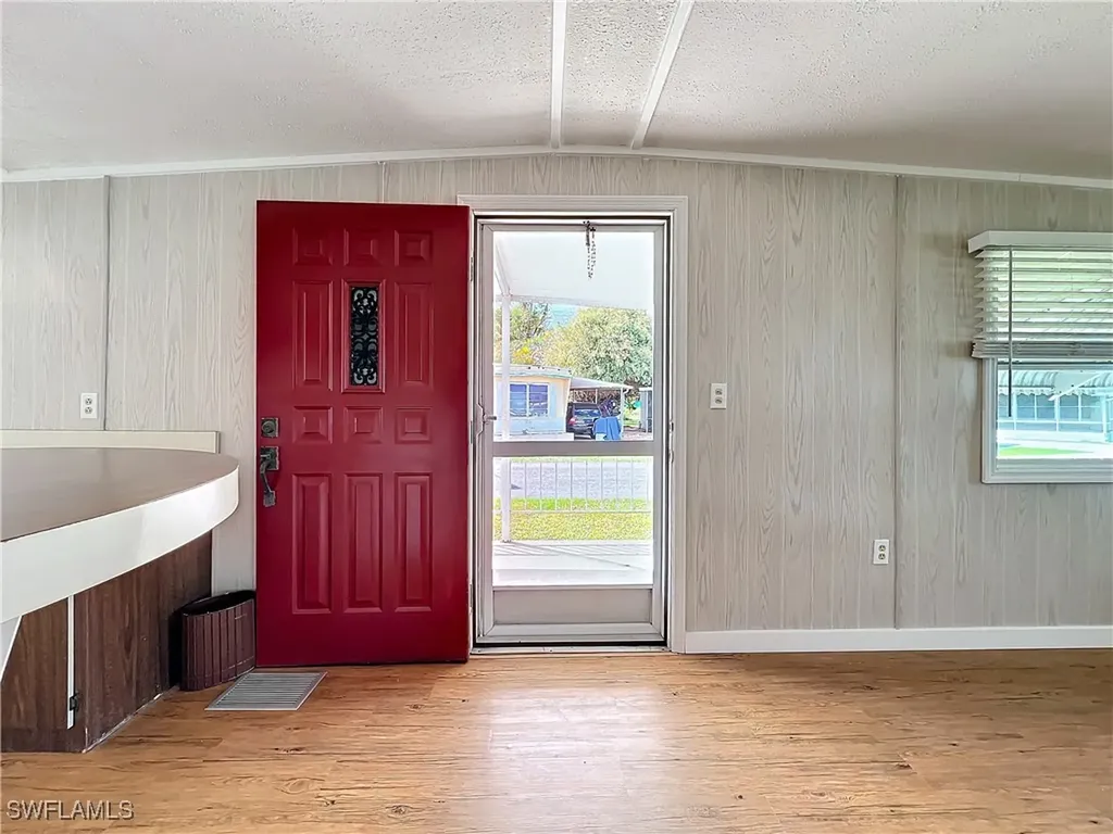 139 Gaslight Avenue North Fort Myers FL 33917