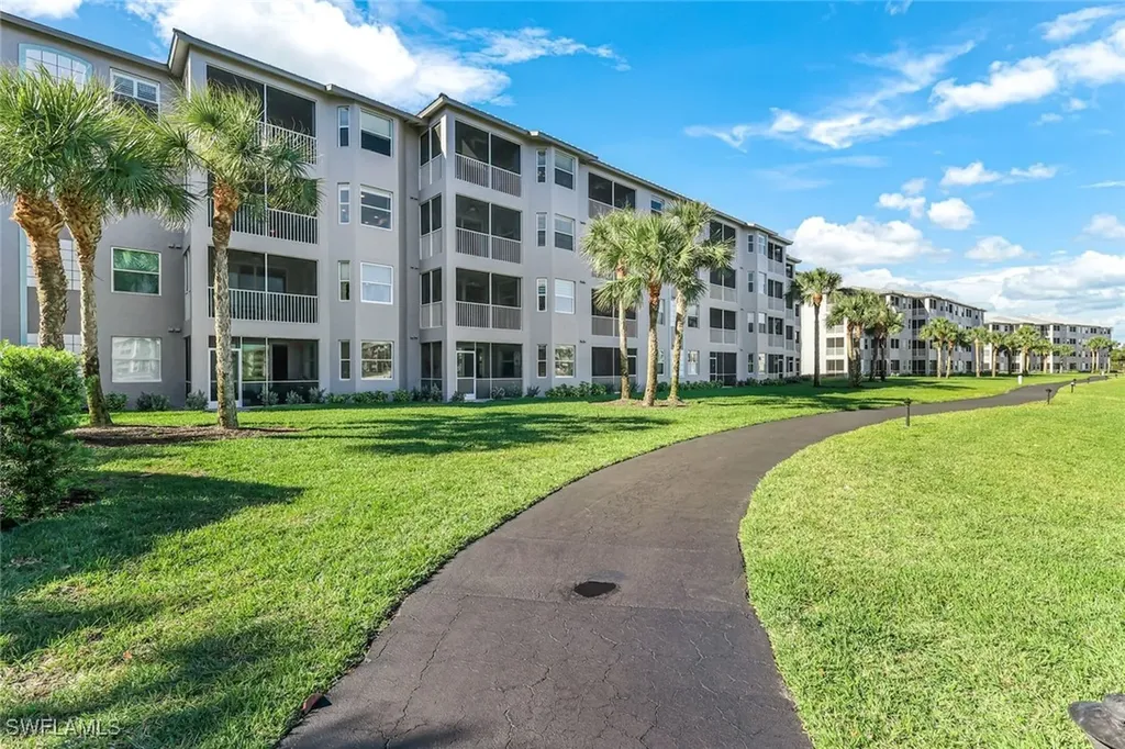 16605 Lake Circle Drive Fort Myers FL 33908