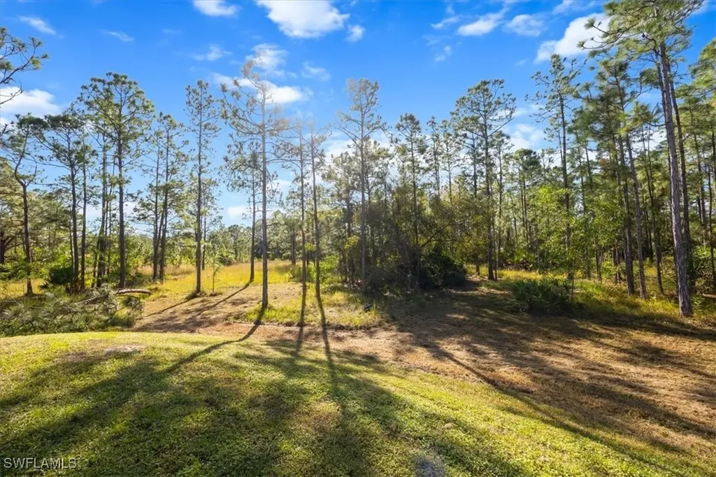 2660 50th Avenue NE Naples FL 34120