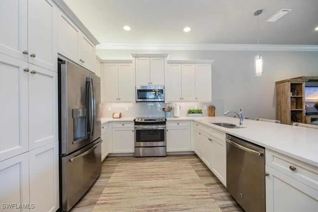 13422 Silktail Drive Naples FL 34109