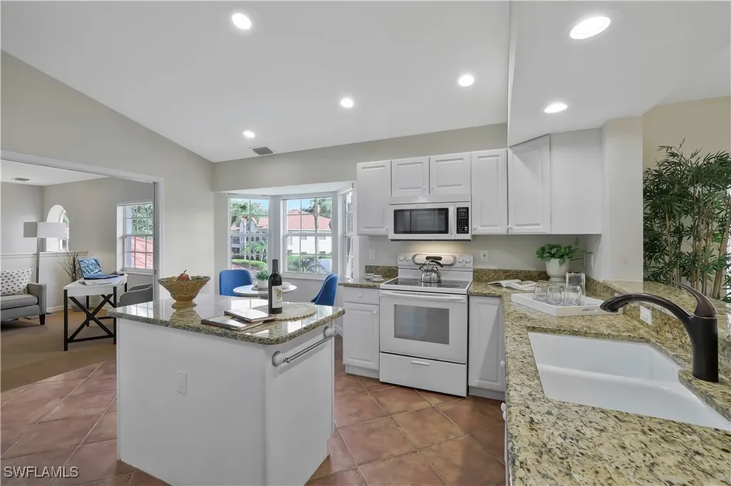 6230 Reserve Circle Naples FL 34119