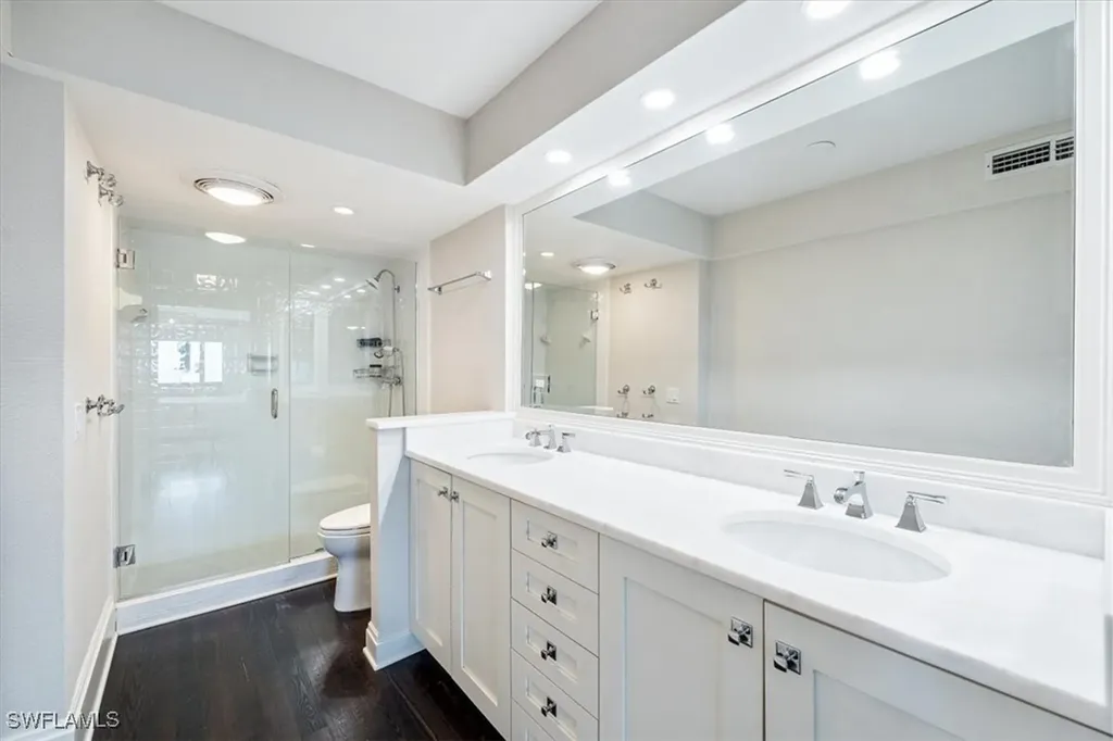 10951 Gulf Shore Drive Naples FL 34108