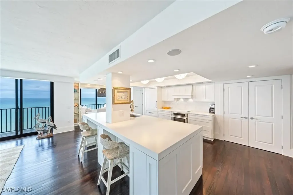 10951 Gulf Shore Drive Naples FL 34108