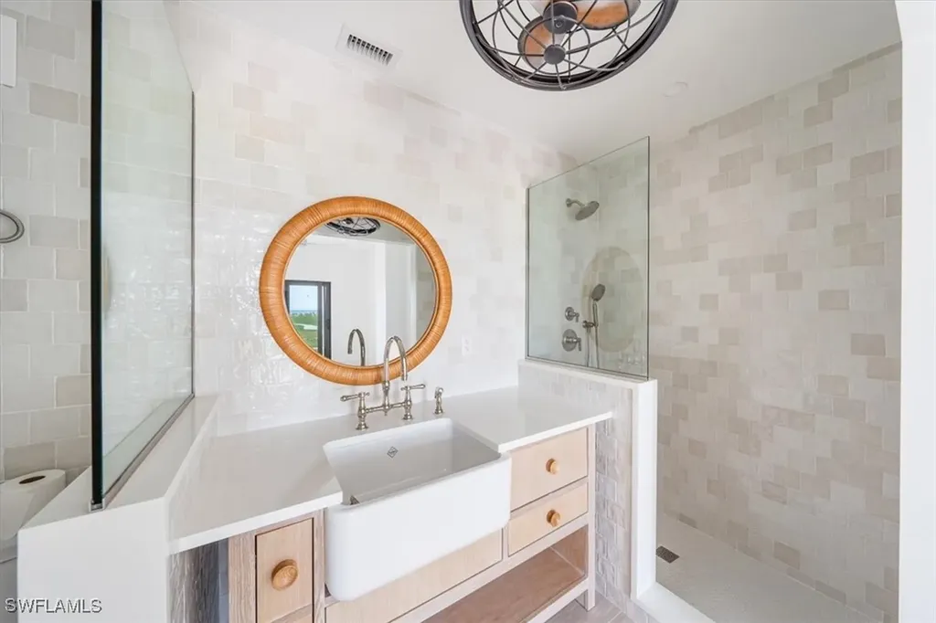 10951 Gulf Shore Drive Naples FL 34108