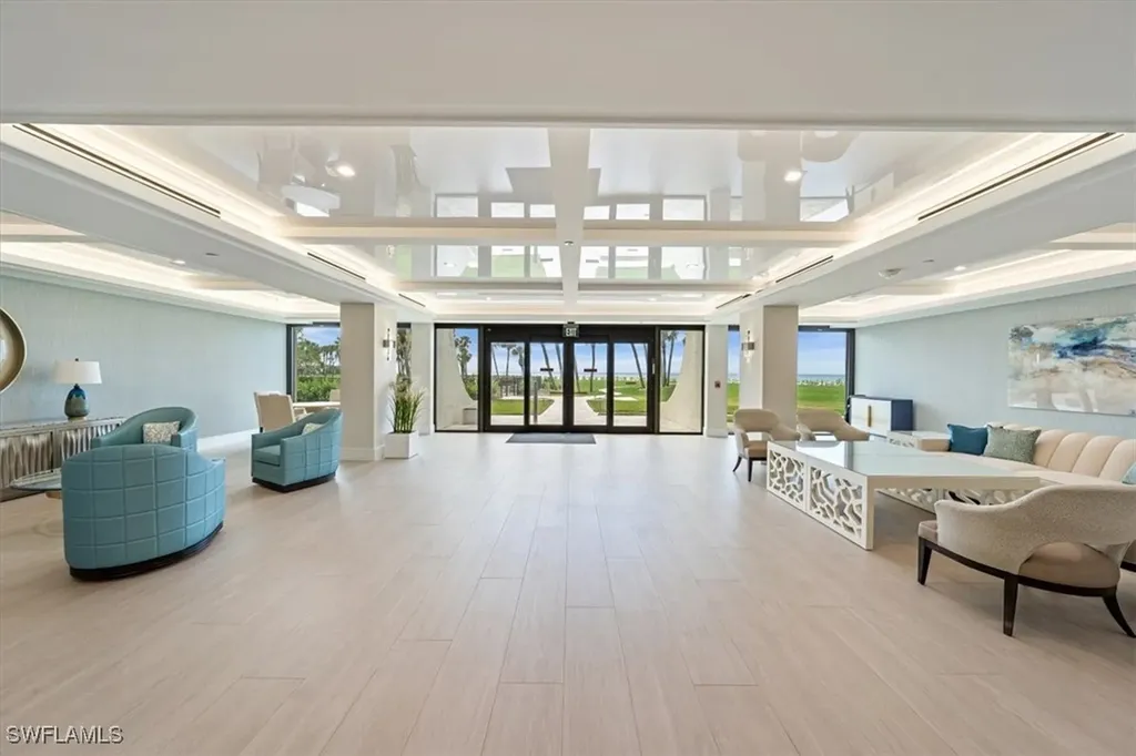10951 Gulf Shore Drive Naples FL 34108