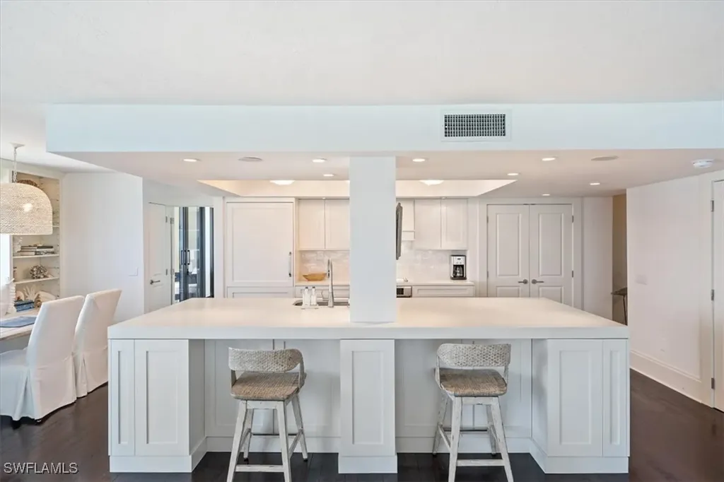10951 Gulf Shore Drive Naples FL 34108