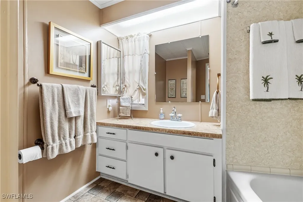 9015 Flamingo Circle North Fort Myers FL 33903