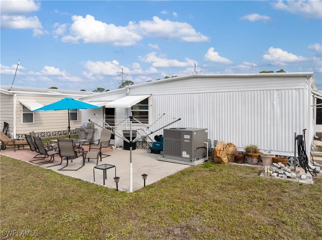 9015 Flamingo Circle North Fort Myers FL 33903