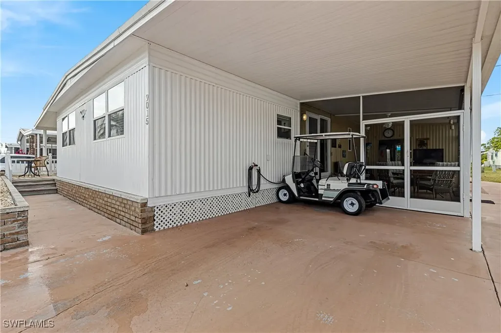 9015 Flamingo Circle North Fort Myers FL 33903