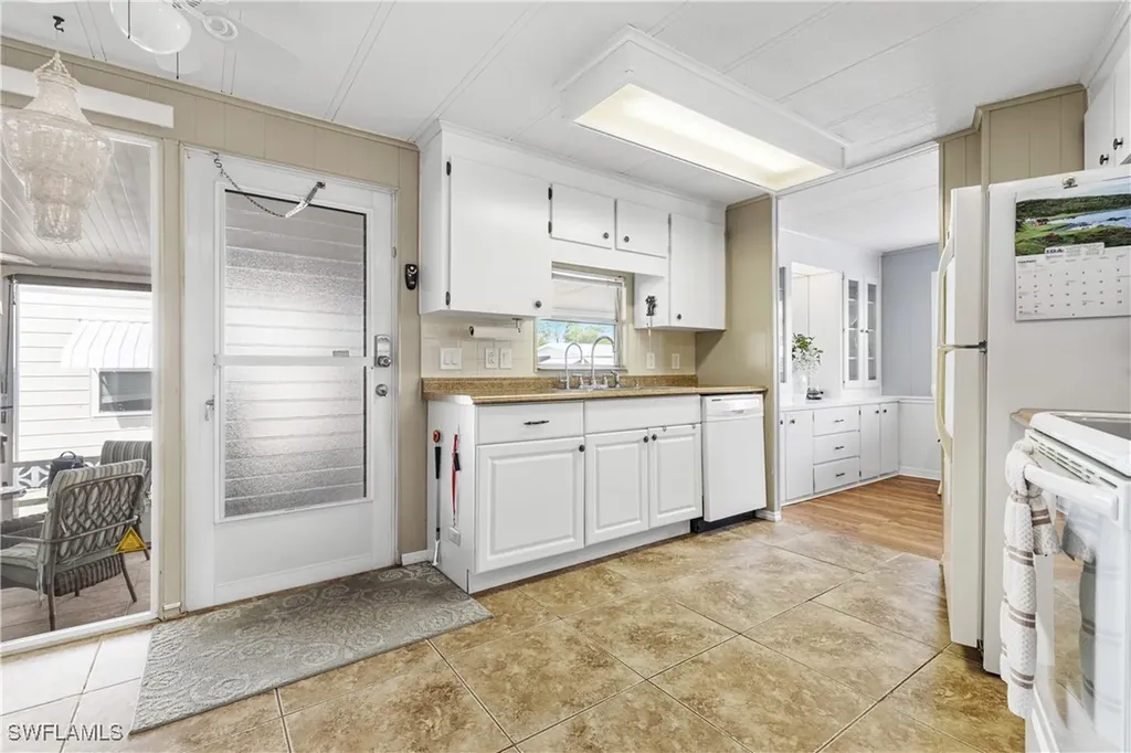 9015 Flamingo Circle North Fort Myers FL 33903