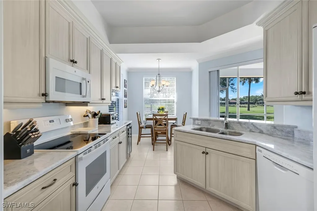 2140 Arielle Drive Naples FL 34109