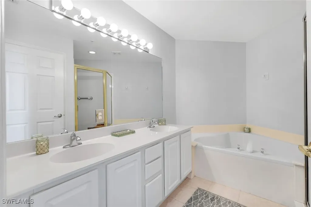 2140 Arielle Drive Naples FL 34109