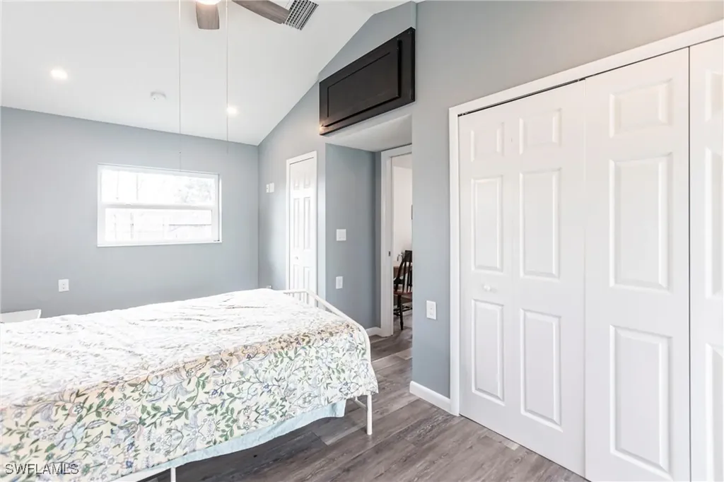 2715 SE 16th Place Cape Coral FL 33904