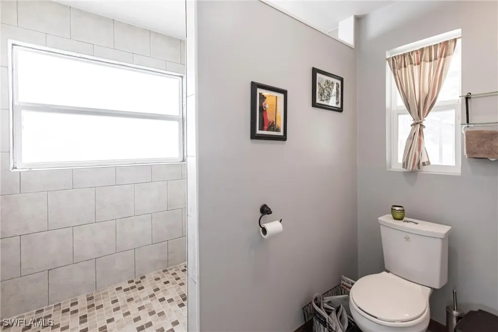 2715 SE 16th Place Cape Coral FL 33904