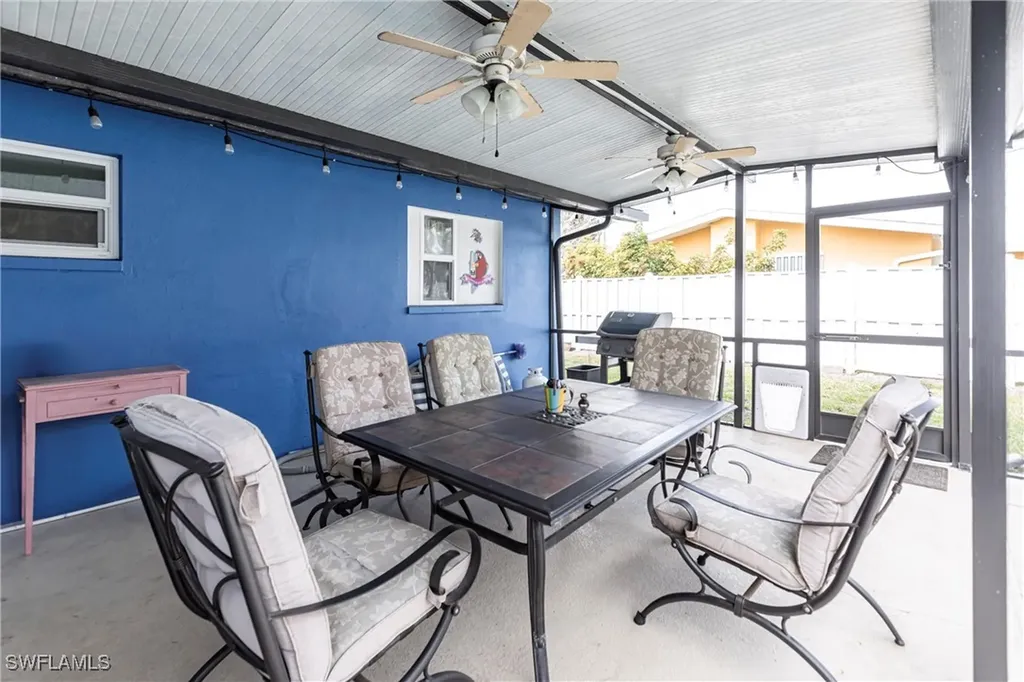 2715 SE 16th Place Cape Coral FL 33904