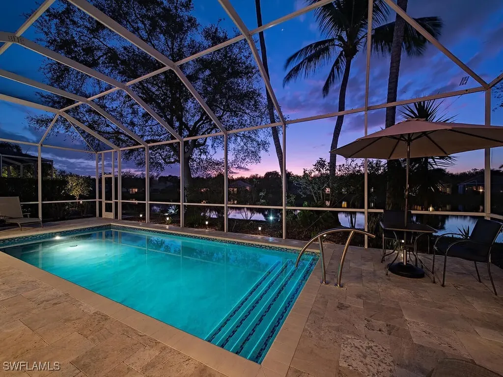 Naples FL, 2900 Hatteras Way