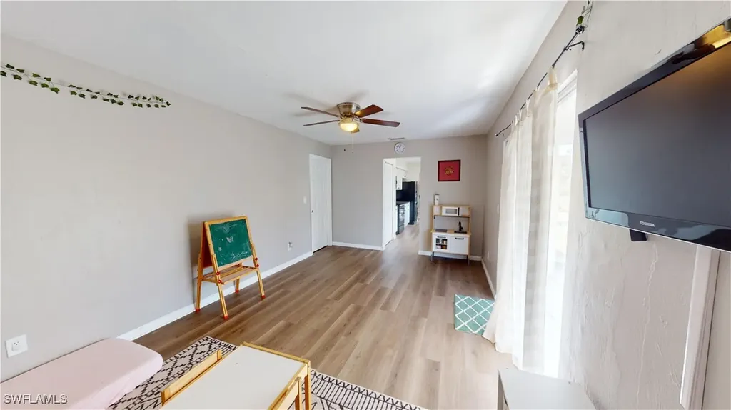 4207 SW 7th Avenue Cape Coral FL 33914