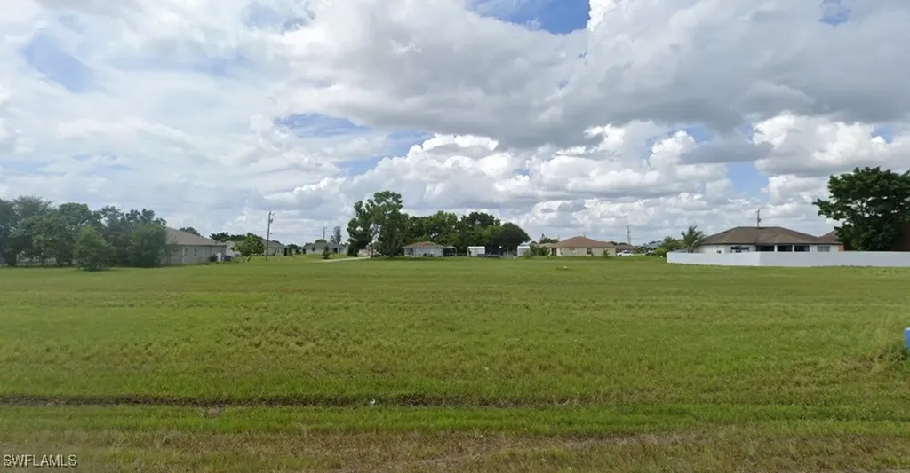 1809 + 1811 Embers Parkway W Cape Coral FL 33993
