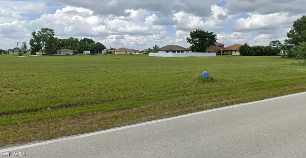 1809 + 1811 Embers Parkway W Cape Coral FL 33993