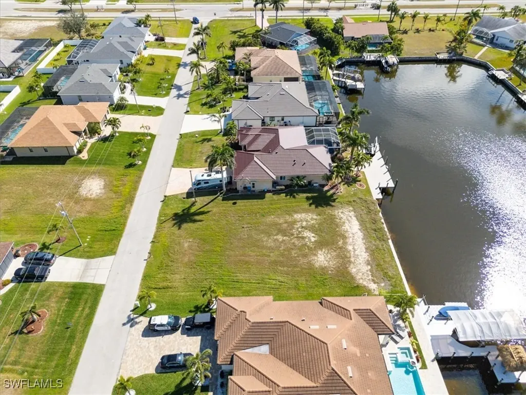 2726 SW 28th Place Cape Coral FL 33914