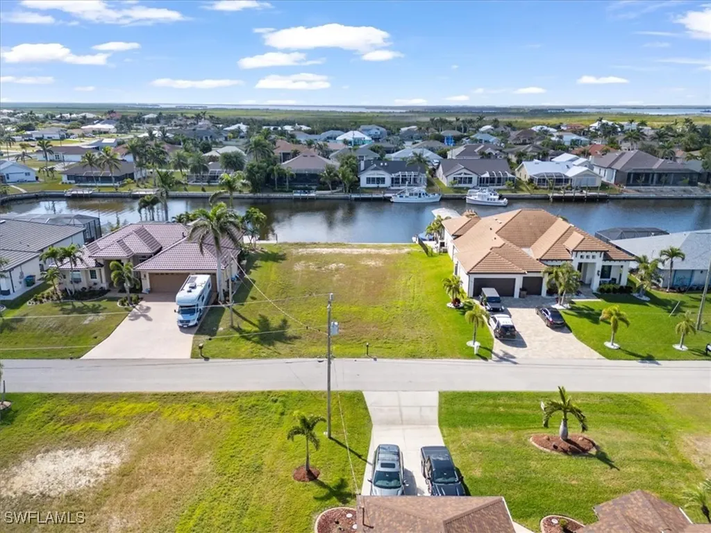2726 SW 28th Place Cape Coral FL 33914