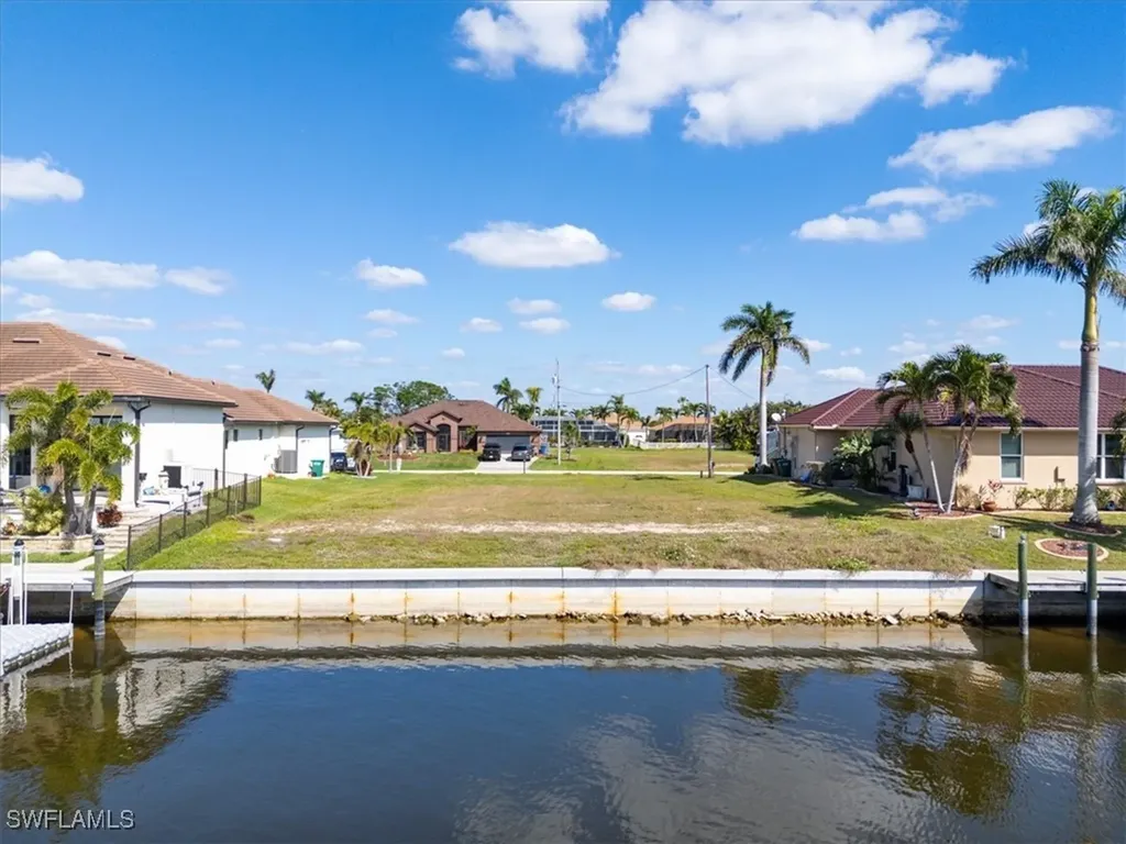 2726 SW 28th Place Cape Coral FL 33914