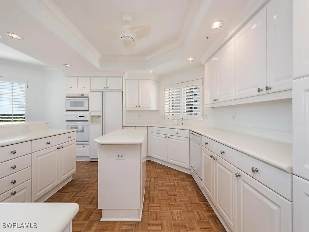 7425 Pelican Bay Boulevard Naples FL 34108
