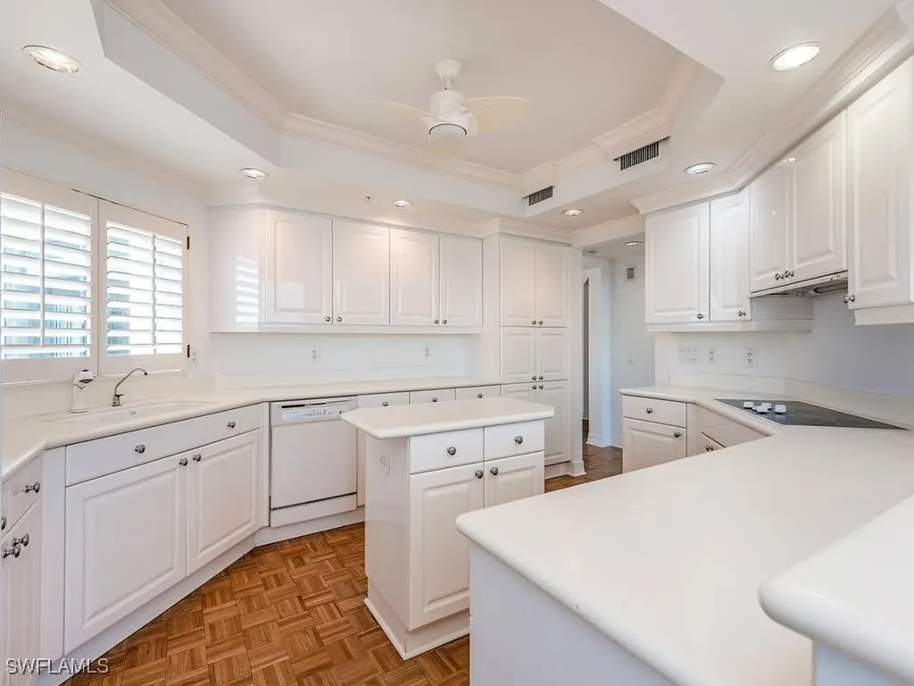 7425 Pelican Bay Boulevard Naples FL 34108
