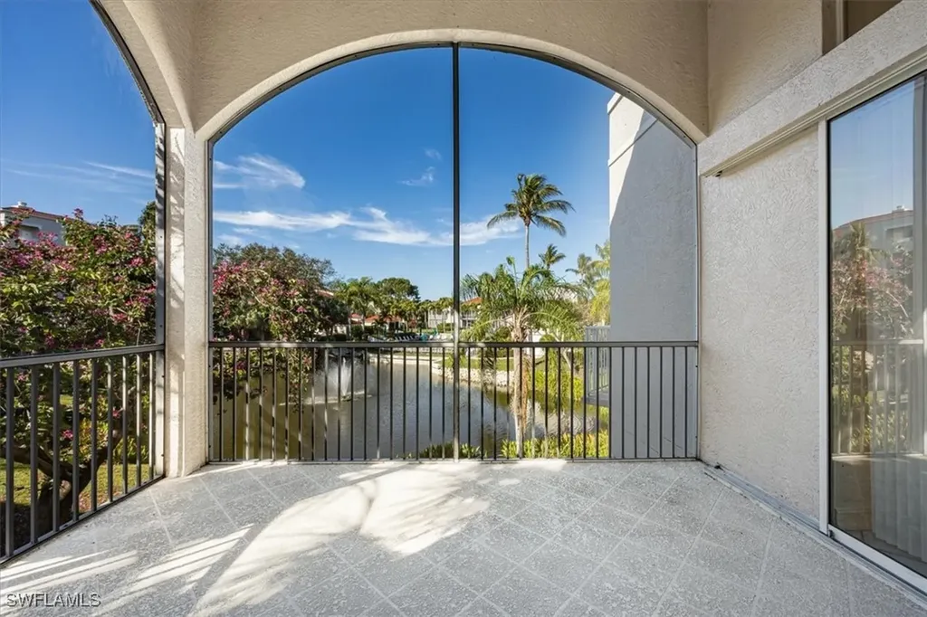 1575 Clermont Drive Naples FL 34109