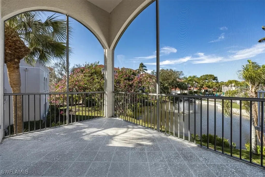 1575 Clermont Drive Naples FL 34109