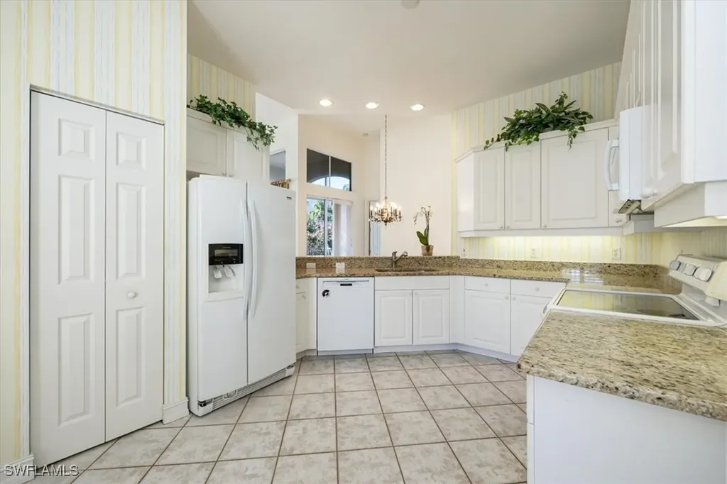 1575 Clermont Drive Naples FL 34109