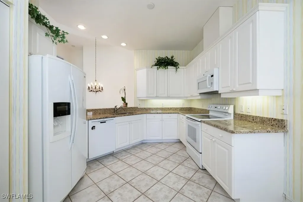 1575 Clermont Drive Naples FL 34109