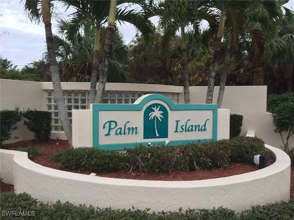 9439 Palm Island Circle North Fort Myers FL 33903