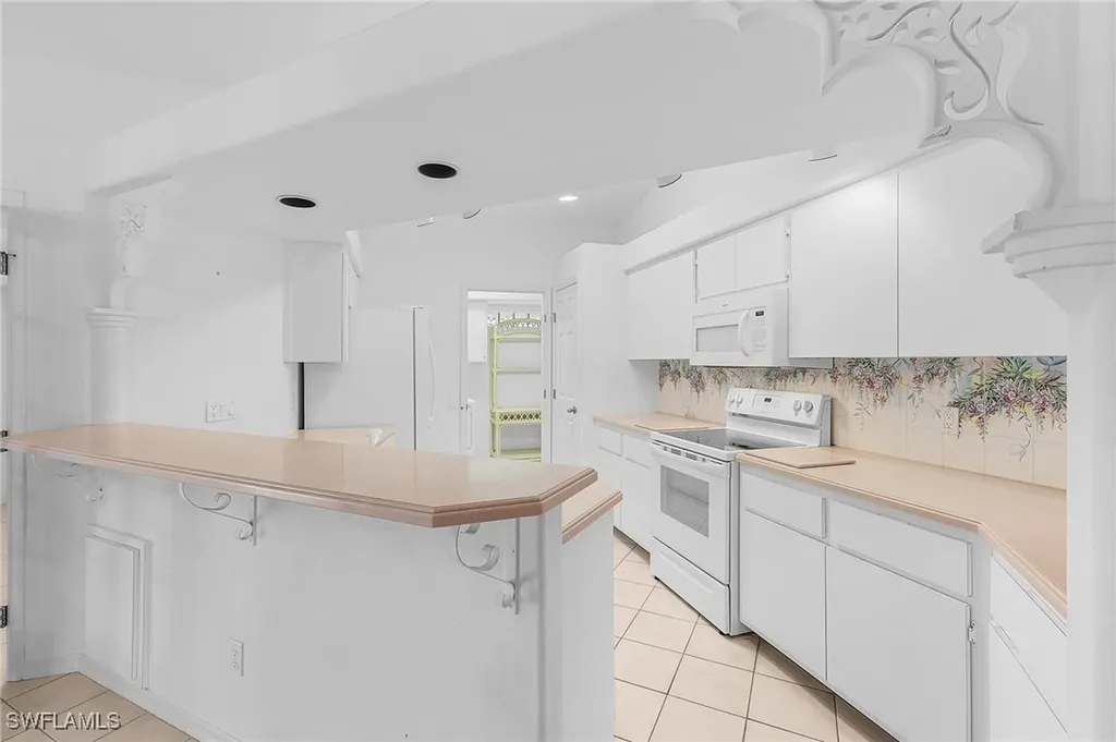 9439 Palm Island Circle North Fort Myers FL 33903