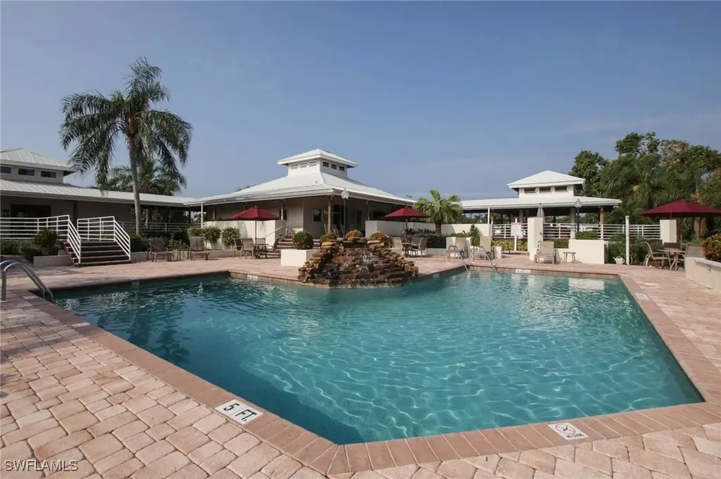 9439 Palm Island Circle North Fort Myers FL 33903