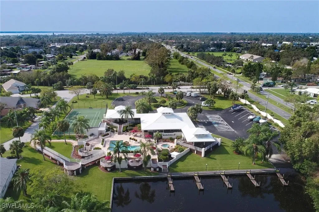 9439 Palm Island Circle North Fort Myers FL 33903