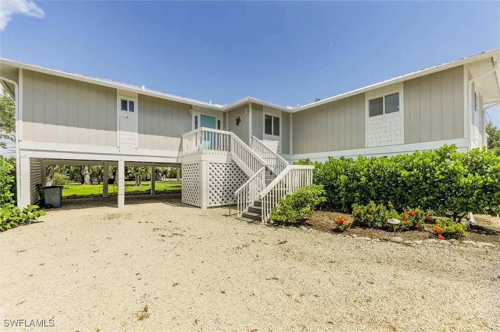 1684 Bunting Lane Sanibel FL 33957