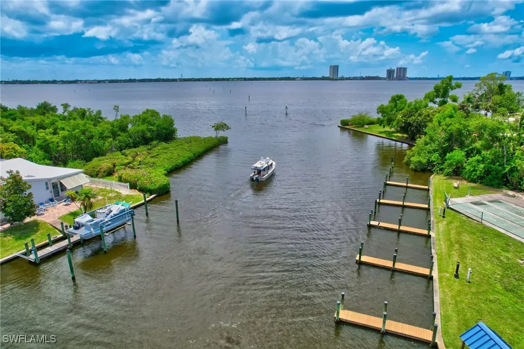 14597 Paul Revere Loop North Fort Myers FL 33917