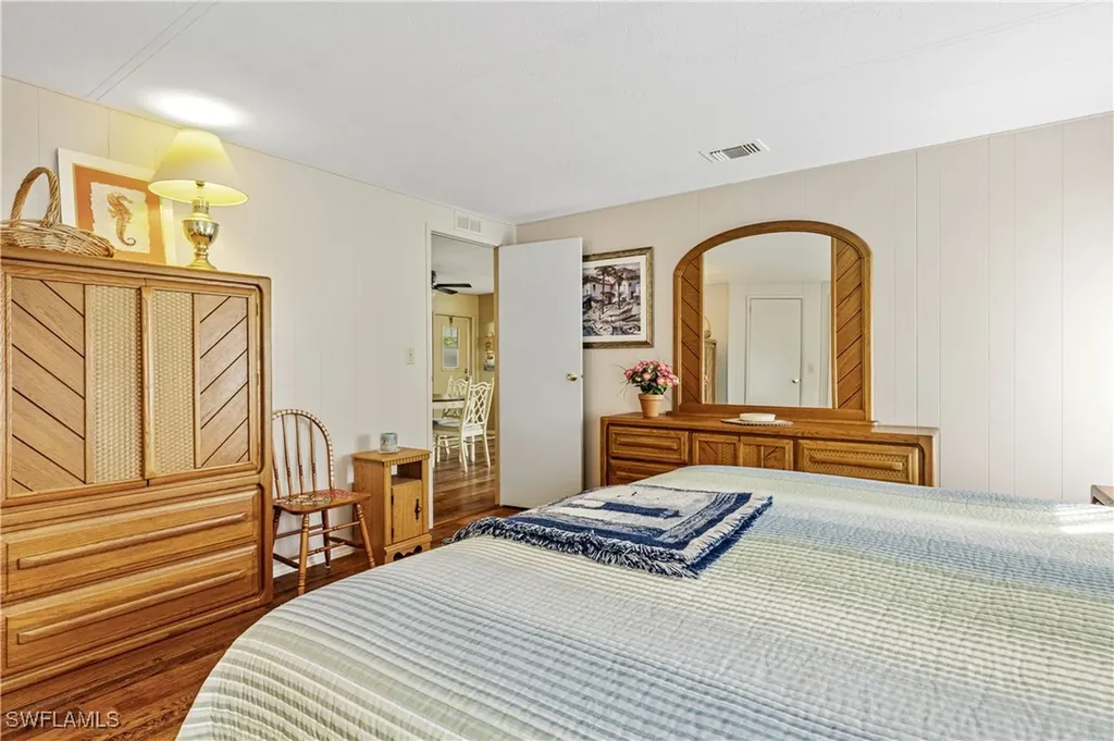 16045 Hibiscus Way North Fort Myers FL 33903