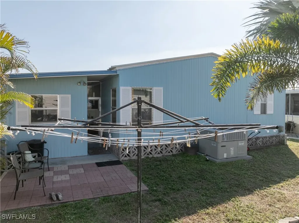 16045 Hibiscus Way North Fort Myers FL 33903