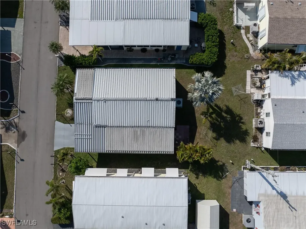 16045 Hibiscus Way North Fort Myers FL 33903